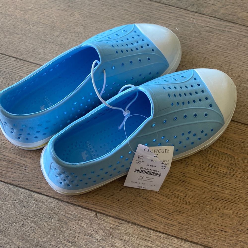Crewcuts size K4 light blue shoes